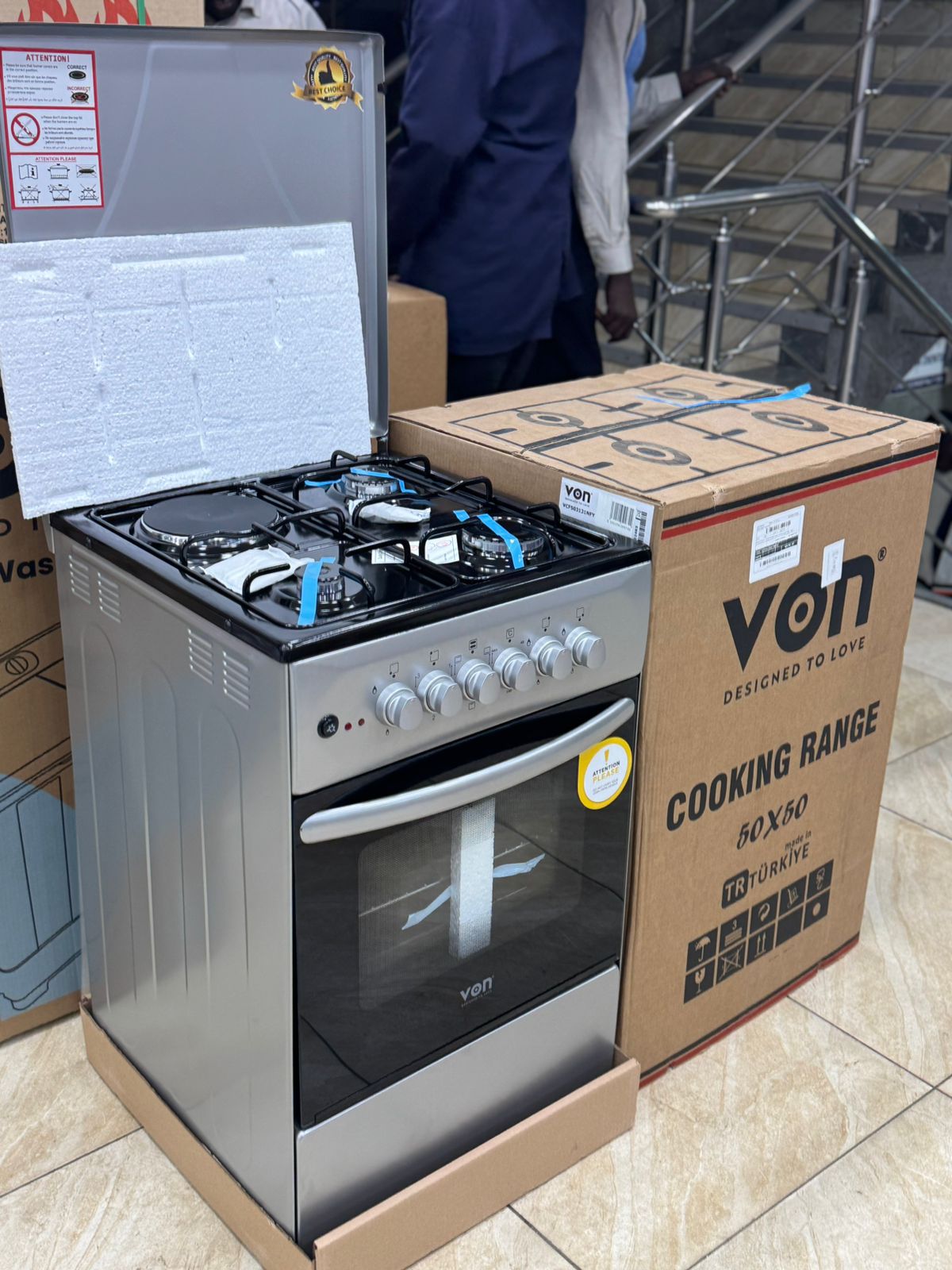 Von Cooker 3 Gas + 1 Electric VCF503131NFY Enamel Grey